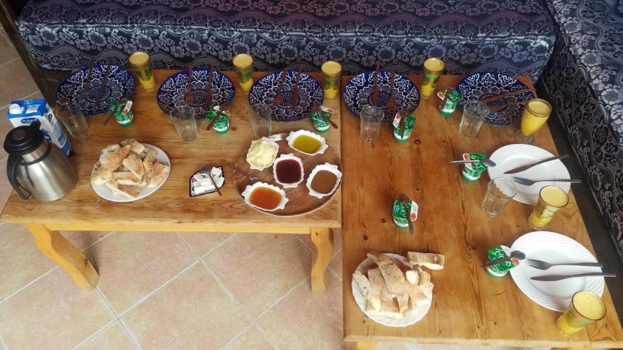 Surf & Skate Hostel Taghazout Buitenkant foto