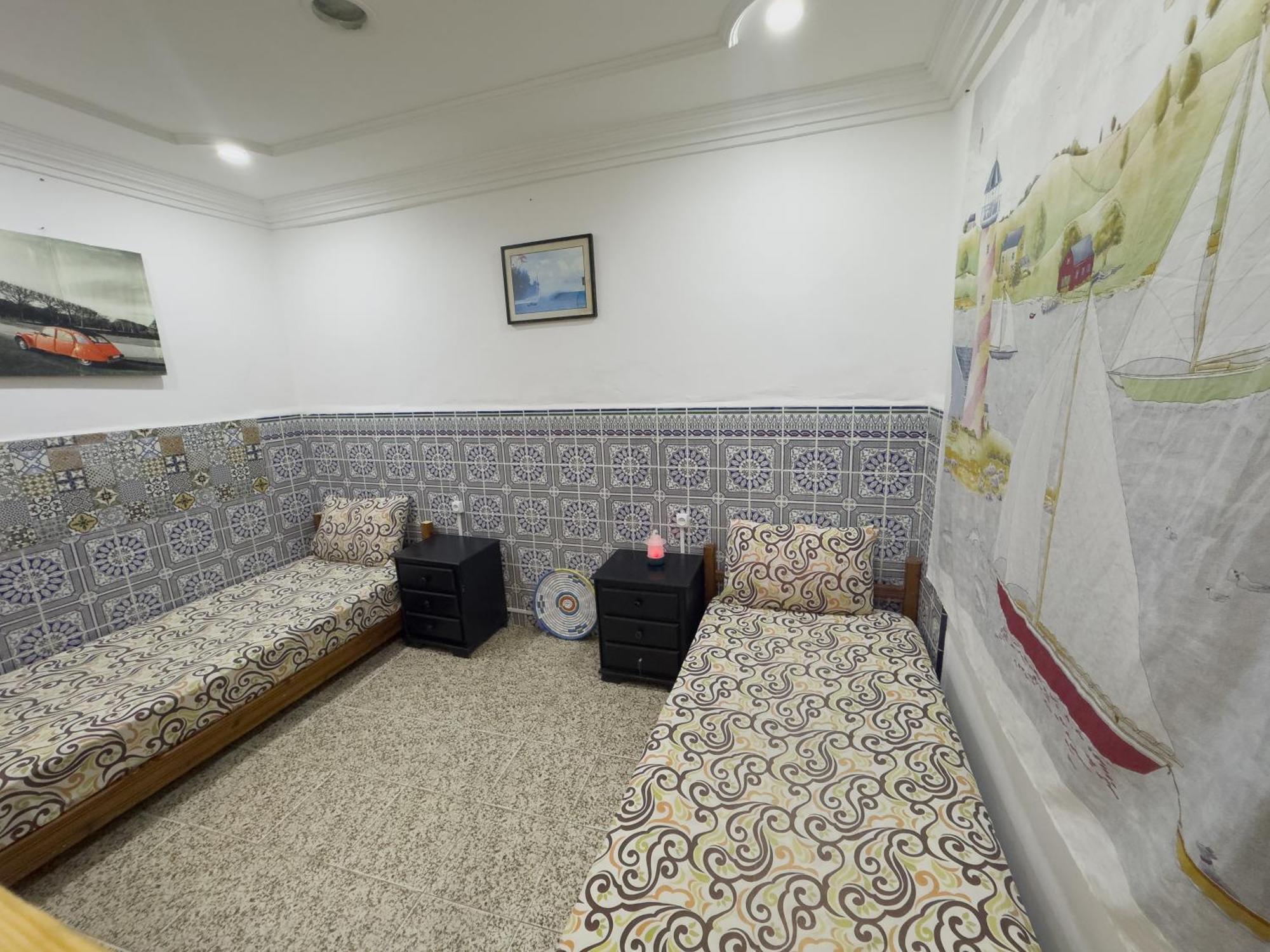 Surf & Skate Hostel Taghazout Buitenkant foto